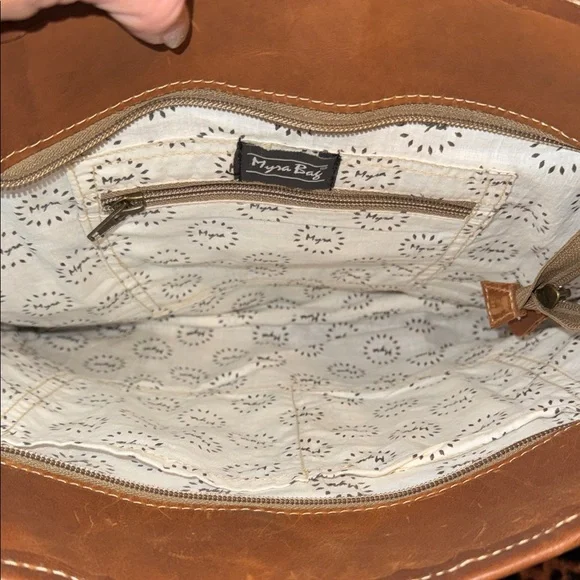 MYRA EUC Brown and Tan Fringe Leather Bag - Picture 4 of 9